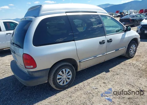 2000 Chrysler Voyager z USA, uszkodzony, nr VIN 2C4GJ253XYR684132